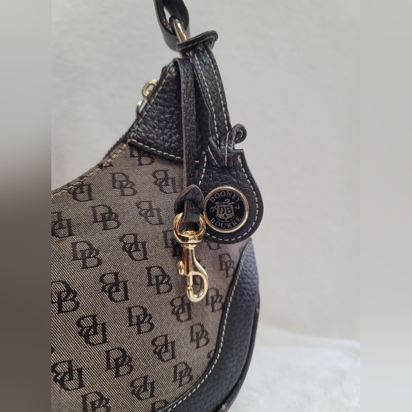 Dooney & Bourke Top Zip Monogram Shoulder Purse w/Bag Charm & Key Clip - Picture 6 of 12